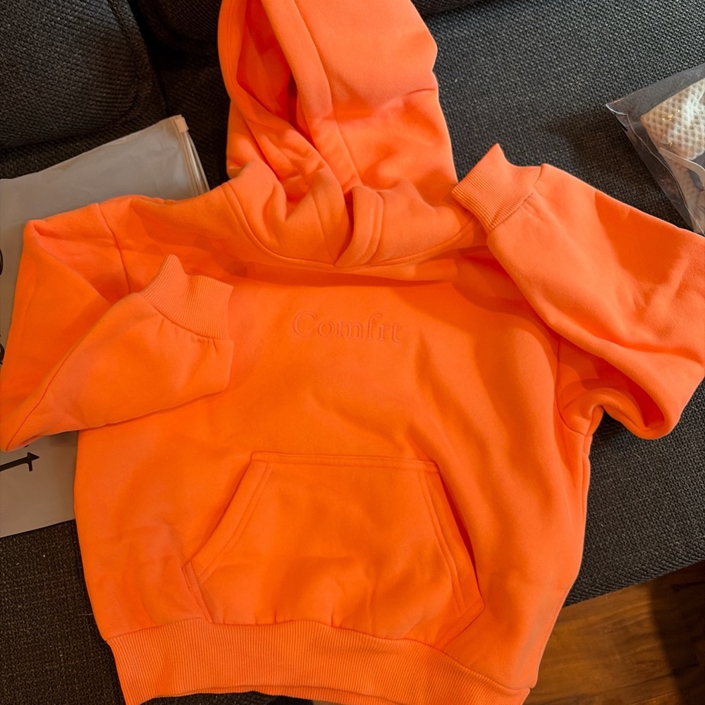 Coral comfrt Hoodie